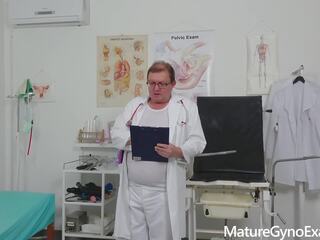 Physical Exam and Pussy Fingering of Czech Peasant Woman: Gyno Fetish middle-aged xxx clip